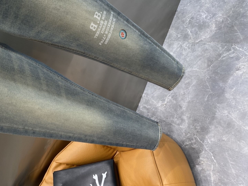 Ba1en*iaga jeans